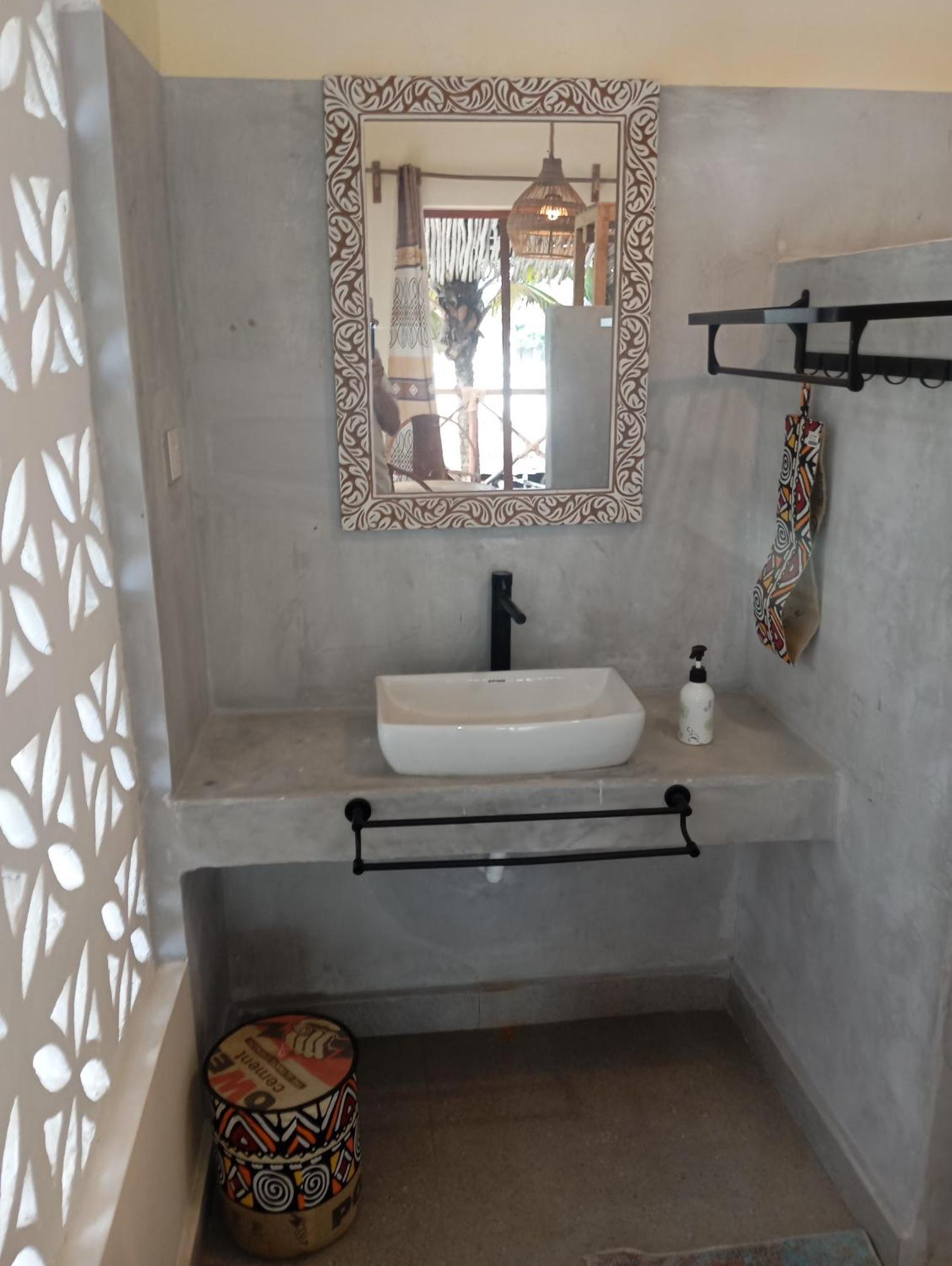 Villa Bahati Zanzibar Джамбиани Экстерьер фото